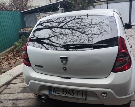 Дачія Sandero 2012 у Терновке на Automoto.ua Білий Дачія Sandero, об'ємом двигуна 1.1 л та пробігом 166 тис. км за 4200 $, фото 3 на Automoto.ua