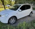 Дачия Сандеро 2012 в Кролевце на Automoto.ua Белый Дачия Сандеро, объемом двигателя 1.6 л и пробегом 180 тыс. км за 6300 $, фото 2 на Automoto.ua