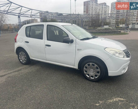 Белый Дачия Сандеро, объемом двигателя 1.15 л и пробегом 216 тыс. км за 3850 $, фото 5 на Automoto.ua