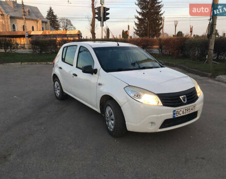 Белый Дачия Сандеро, объемом двигателя 1.1 л и пробегом 185 тыс. км за 4200 $, фото 6 на Automoto.ua