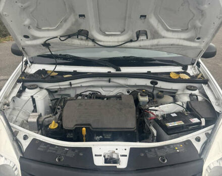 Белый Дачия Сандеро, объемом двигателя 1.15 л и пробегом 216 тыс. км за 3850 $, фото 8 на Automoto.ua