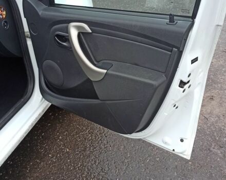 Белый Дачия Сандеро, объемом двигателя 1.1 л и пробегом 340 тыс. км за 3600 $, фото 12 на Automoto.ua