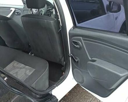 Белый Дачия Сандеро, объемом двигателя 1.1 л и пробегом 340 тыс. км за 3600 $, фото 9 на Automoto.ua