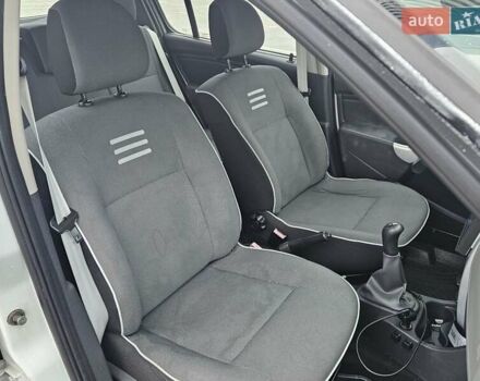 Белый Дачия Сандеро, объемом двигателя 1.46 л и пробегом 116 тыс. км за 6200 $, фото 17 на Automoto.ua