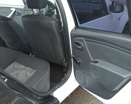 Белый Дачия Сандеро, объемом двигателя 1.1 л и пробегом 340 тыс. км за 3600 $, фото 10 на Automoto.ua