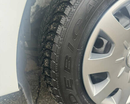 Белый Дачия Сандеро, объемом двигателя 1.15 л и пробегом 216 тыс. км за 3850 $, фото 11 на Automoto.ua