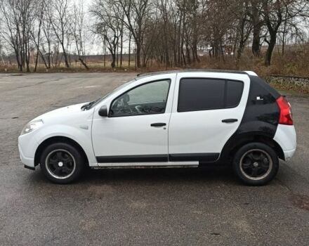 Белый Дачия Сандеро, объемом двигателя 1.1 л и пробегом 340 тыс. км за 3600 $, фото 1 на Automoto.ua