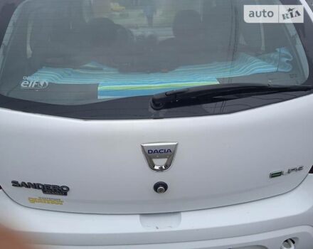 Белый Дачия Сандеро, объемом двигателя 1.1 л и пробегом 210 тыс. км за 4300 $, фото 7 на Automoto.ua