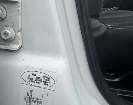 Белый Дачия Сандеро, объемом двигателя 1.2 л и пробегом 216 тыс. км за 3700 $, фото 22 на Automoto.ua