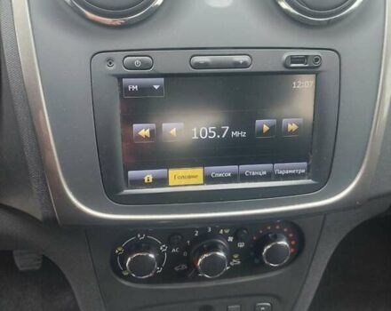 Дачія Sandero 2013 у Харкові на Automoto.ua Білий Дачія Sandero, об'ємом двигуна 1.5 л та пробігом 127 тис. км за 6600 $, фото 8 на Automoto.ua