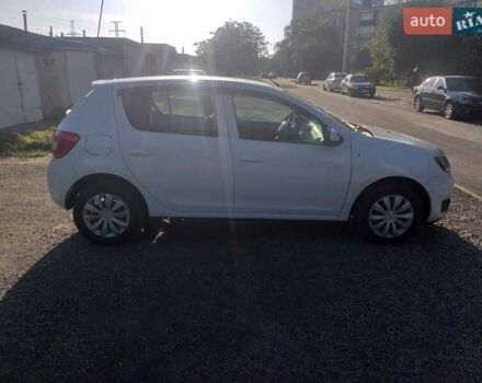 Дачія Sandero 2013 у Харкові на Automoto.ua Білий Дачія Sandero, об'ємом двигуна 1.5 л та пробігом 127 тис. км за 6600 $, фото 2 на Automoto.ua