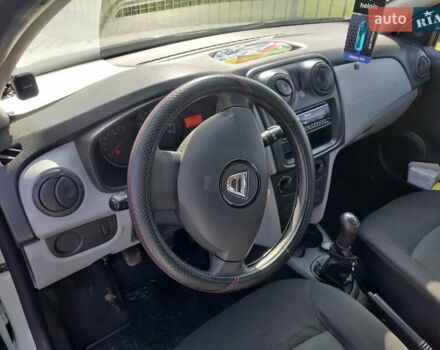 Белый Дачия Сандеро, объемом двигателя 1.2 л и пробегом 115 тыс. км за 4600 $, фото 6 на Automoto.ua