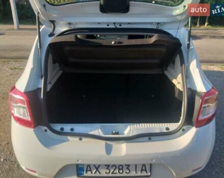 Дачія Sandero 2013 у Харкові на Automoto.ua Білий Дачія Sandero, об'ємом двигуна 1.5 л та пробігом 127 тис. км за 6600 $, фото 5 на Automoto.ua