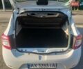Дачія Sandero 2013 у Харкові на Automoto.ua Білий Дачія Sandero, об'ємом двигуна 1.5 л та пробігом 127 тис. км за 6600 $, фото 5 на Automoto.ua