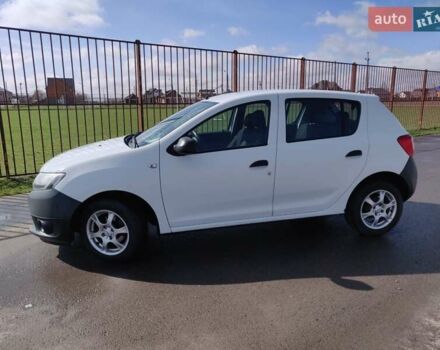 Белый Дачия Сандеро, объемом двигателя 1.2 л и пробегом 115 тыс. км за 4600 $, фото 1 на Automoto.ua