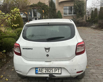 Белый Дачия Сандеро, объемом двигателя 1.15 л и пробегом 300 тыс. км за 3300 $, фото 4 на Automoto.ua
