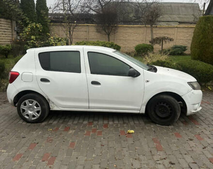 Белый Дачия Сандеро, объемом двигателя 1.15 л и пробегом 300 тыс. км за 3300 $, фото 2 на Automoto.ua