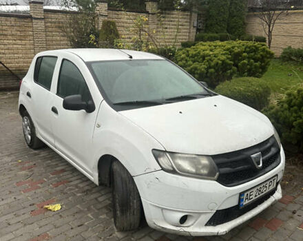 Белый Дачия Сандеро, объемом двигателя 1.15 л и пробегом 300 тыс. км за 3300 $, фото 1 на Automoto.ua