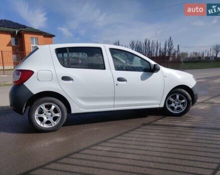 Белый Дачия Сандеро, объемом двигателя 1.2 л и пробегом 115 тыс. км за 4600 $, фото 2 на Automoto.ua
