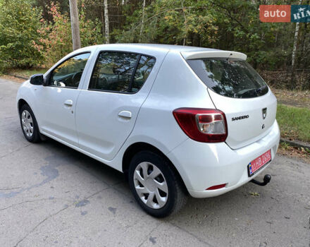 Білий Дачія Sandero, об'ємом двигуна 1.2 л та пробігом 122 тис. км за 4990 $, фото 2 на Automoto.ua