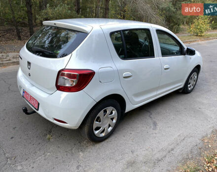 Білий Дачія Sandero, об'ємом двигуна 1.2 л та пробігом 122 тис. км за 4990 $, фото 4 на Automoto.ua