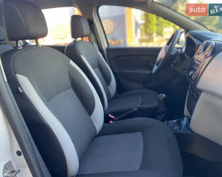 Білий Дачія Sandero, об'ємом двигуна 0 л та пробігом 231 тис. км за 4550 $, фото 21 на Automoto.ua