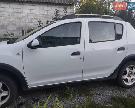 Білий Дачія Sandero, об'ємом двигуна 0.9 л та пробігом 210 тис. км за 4800 $, фото 4 на Automoto.ua