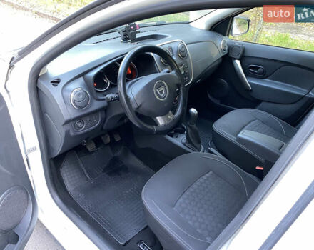 Білий Дачія Sandero, об'ємом двигуна 1.2 л та пробігом 122 тис. км за 4990 $, фото 8 на Automoto.ua