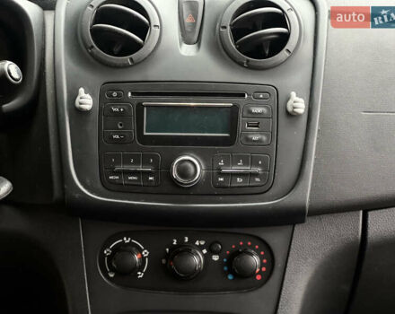 Белый Дачия Сандеро, объемом двигателя 1.2 л и пробегом 192 тыс. км за 3950 $, фото 13 на Automoto.ua