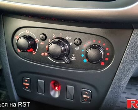 Белый Дачия Сандеро, объемом двигателя 1.5 л и пробегом 101 тыс. км за 8850 $, фото 10 на Automoto.ua