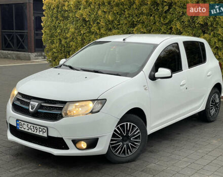 Белый Дачия Сандеро, объемом двигателя 0.9 л и пробегом 127 тыс. км за 4900 $, фото 6 на Automoto.ua