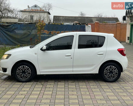 Белый Дачия Сандеро, объемом двигателя 0.9 л и пробегом 127 тыс. км за 5250 $, фото 18 на Automoto.ua