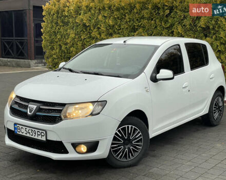 Белый Дачия Сандеро, объемом двигателя 0.9 л и пробегом 127 тыс. км за 4900 $, фото 5 на Automoto.ua