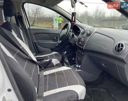 Белый Дачия Сандеро, объемом двигателя 0.9 л и пробегом 127 тыс. км за 4900 $, фото 18 на Automoto.ua