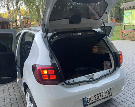 Білий Дачія Sandero, об'ємом двигуна 1 л та пробігом 99 тис. км за 8300 $, фото 20 на Automoto.ua