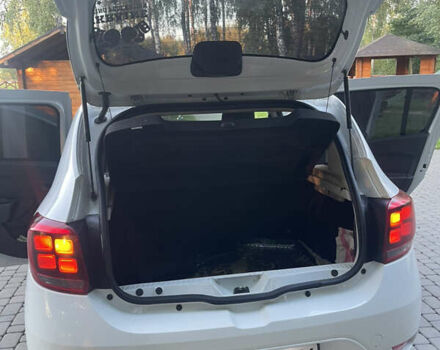 Білий Дачія Sandero, об'ємом двигуна 1 л та пробігом 99 тис. км за 8300 $, фото 21 на Automoto.ua