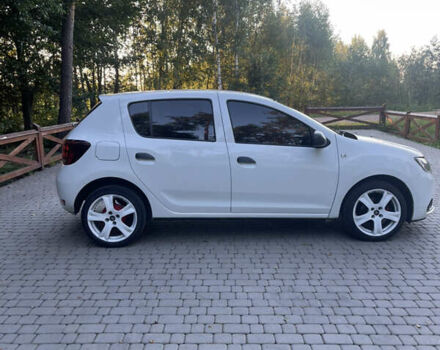 Білий Дачія Sandero, об'ємом двигуна 1 л та пробігом 99 тис. км за 8300 $, фото 10 на Automoto.ua