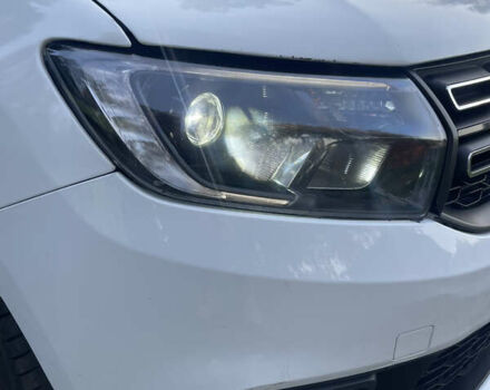 Білий Дачія Sandero, об'ємом двигуна 1 л та пробігом 99 тис. км за 8300 $, фото 32 на Automoto.ua