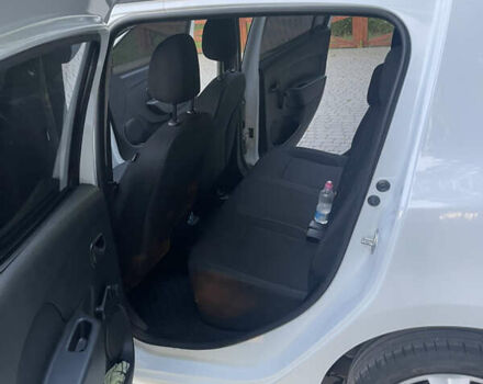 Білий Дачія Sandero, об'ємом двигуна 1 л та пробігом 99 тис. км за 8300 $, фото 46 на Automoto.ua