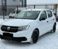 Белый Дачия Сандеро, объемом двигателя 1 л и пробегом 167 тыс. км за 2350 $, фото 1 на Automoto.ua