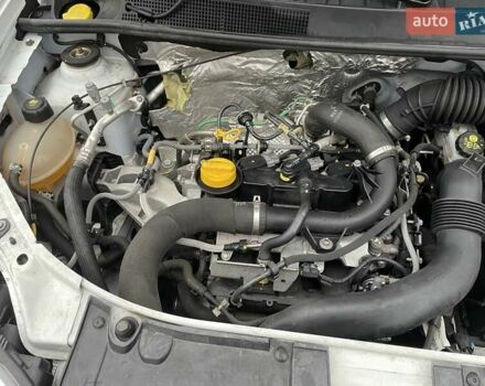 Белый Дачия Сандеро, объемом двигателя 1 л и пробегом 60 тыс. км за 8500 $, фото 28 на Automoto.ua