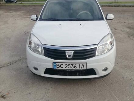 Дачія Sandero 2009 у Львові на Automoto.ua Білий Дачія Sandero, об'ємом двигуна 1.6 л та пробігом 245 тис. км за 3700 $, фото 1 на Automoto.ua
