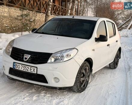 Белый Дачия Сандеро, объемом двигателя 1.15 л и пробегом 218 тыс. км за 2700 $, фото 1 на Automoto.ua