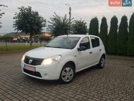 Дачія Sandero 2009 у Луцьку на Automoto.ua Білий Дачія Sandero, об'ємом двигуна 1.4 л та пробігом 176 тис. км за 4500 $, фото 1 на Automoto.ua