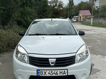 Дачія Sandero 2009 у Каменце-Подольском на Automoto.ua Білий Дачія Sandero, об'ємом двигуна 1.2 л та пробігом 120 тис. км за 4500 $, фото 1 на Automoto.ua