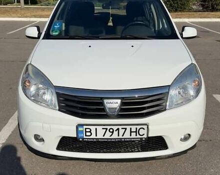 Білий Дачія Sandero, об'ємом двигуна 1.4 л та пробігом 140 тис. км за 4200 $, фото 1 на Automoto.ua