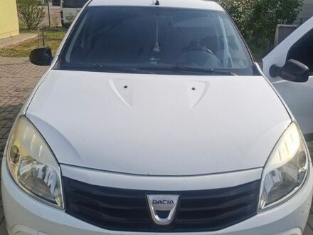 Білий Дачія Sandero, об'ємом двигуна 1.39 л та пробігом 262 тис. км за 4500 $, фото 1 на Automoto.ua