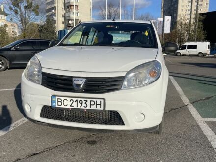 Белый Дачия Сандеро, объемом двигателя 1.2 л и пробегом 232 тыс. км за 3600 $, фото 1 на Automoto.ua