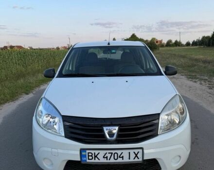 Білий Дачія Sandero, об'ємом двигуна 1.2 л та пробігом 220 тис. км за 3289 $, фото 1 на Automoto.ua