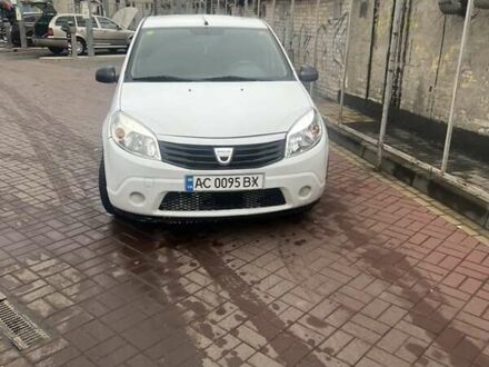 Белый Дачия Сандеро, объемом двигателя 1.15 л и пробегом 190 тыс. км за 3700 $, фото 1 на Automoto.ua